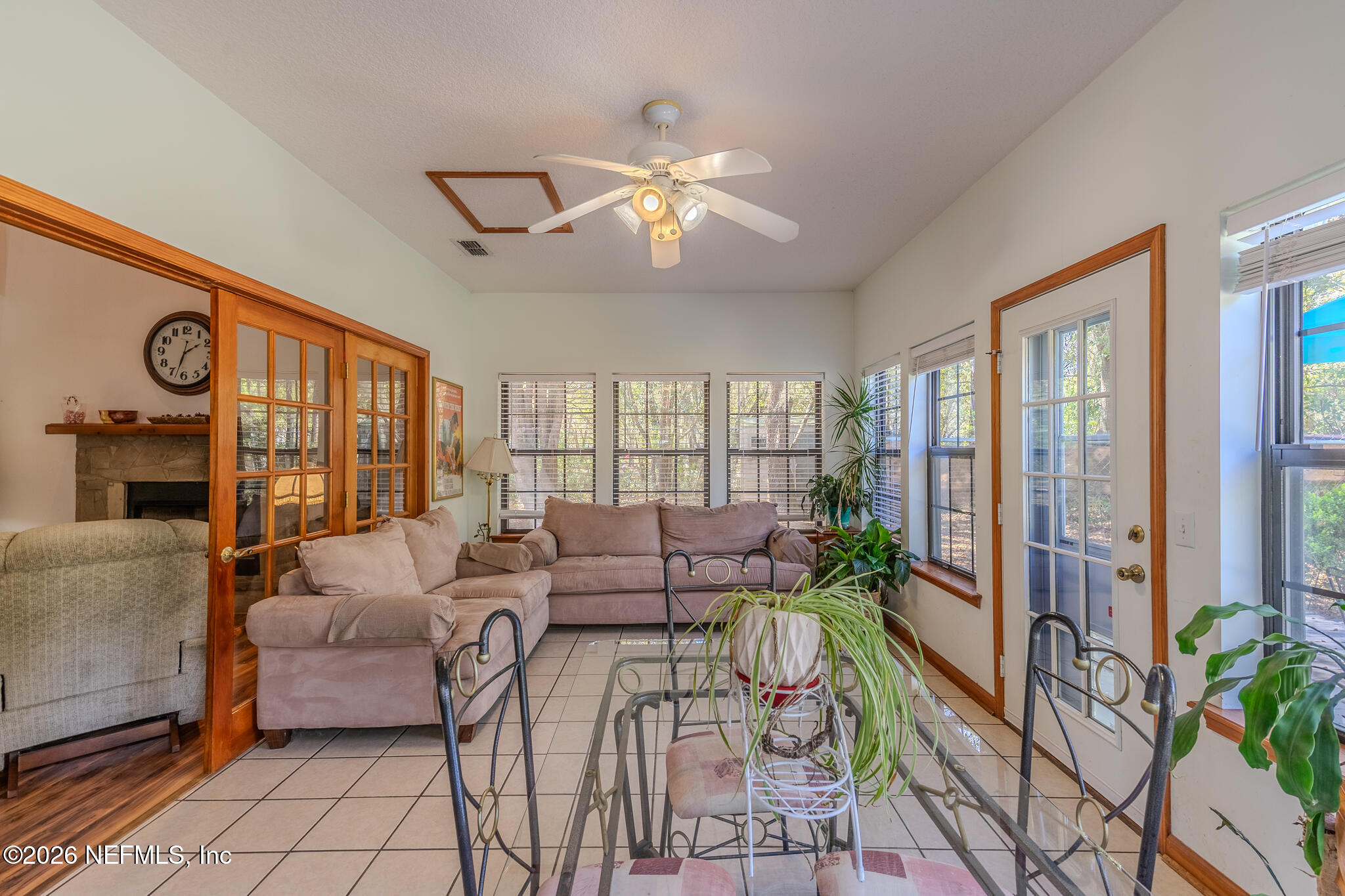 1801 Lake Road Jacksonville, FL 32226 - Photo 53 of 72 a living room with furniture and a large window