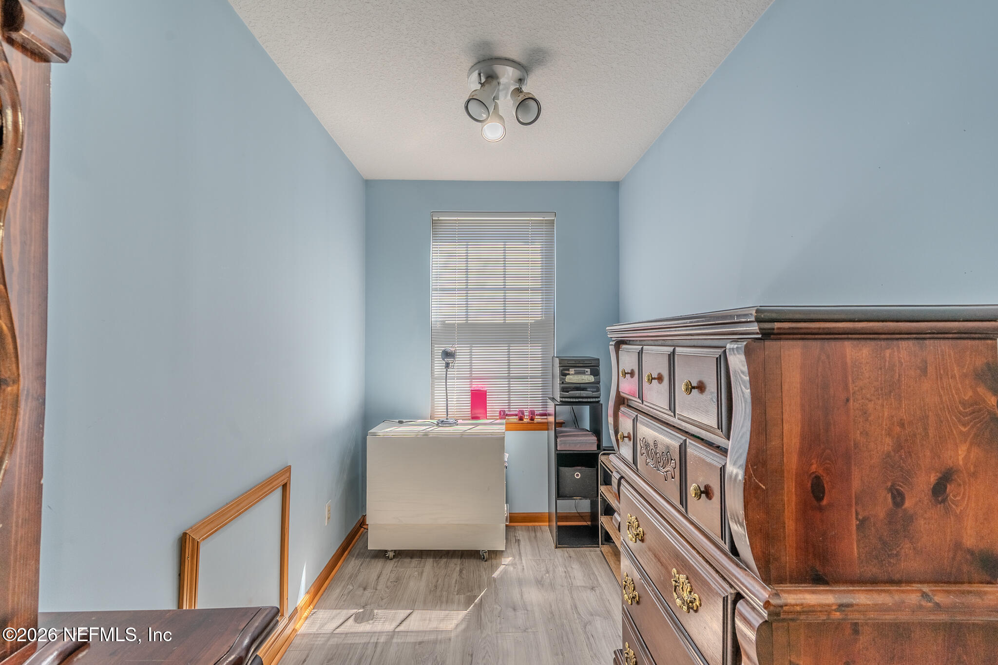 1801 Lake Road Jacksonville, FL 32226 - Photo 63 of 72 a living room with furniture and a window