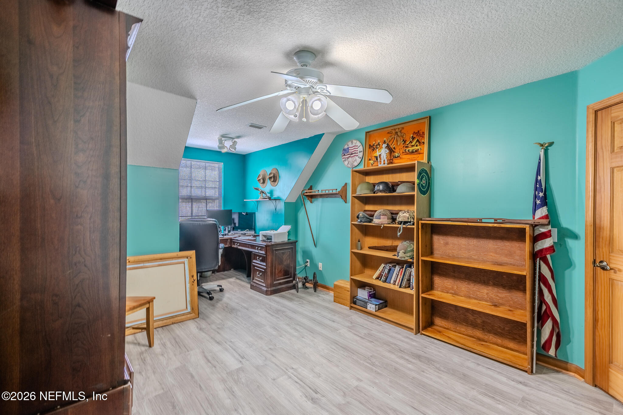 1801 Lake Road Jacksonville, FL 32226 - Photo 68 of 72 a living room with furniture and a window