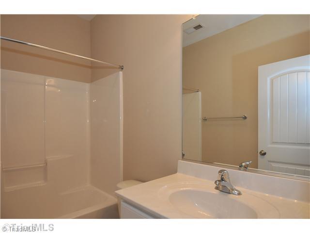 408 Crosswick Road Clemmons, NC 27012 - Photo 9 of 12 Bath. Third bathroom (upstairs).