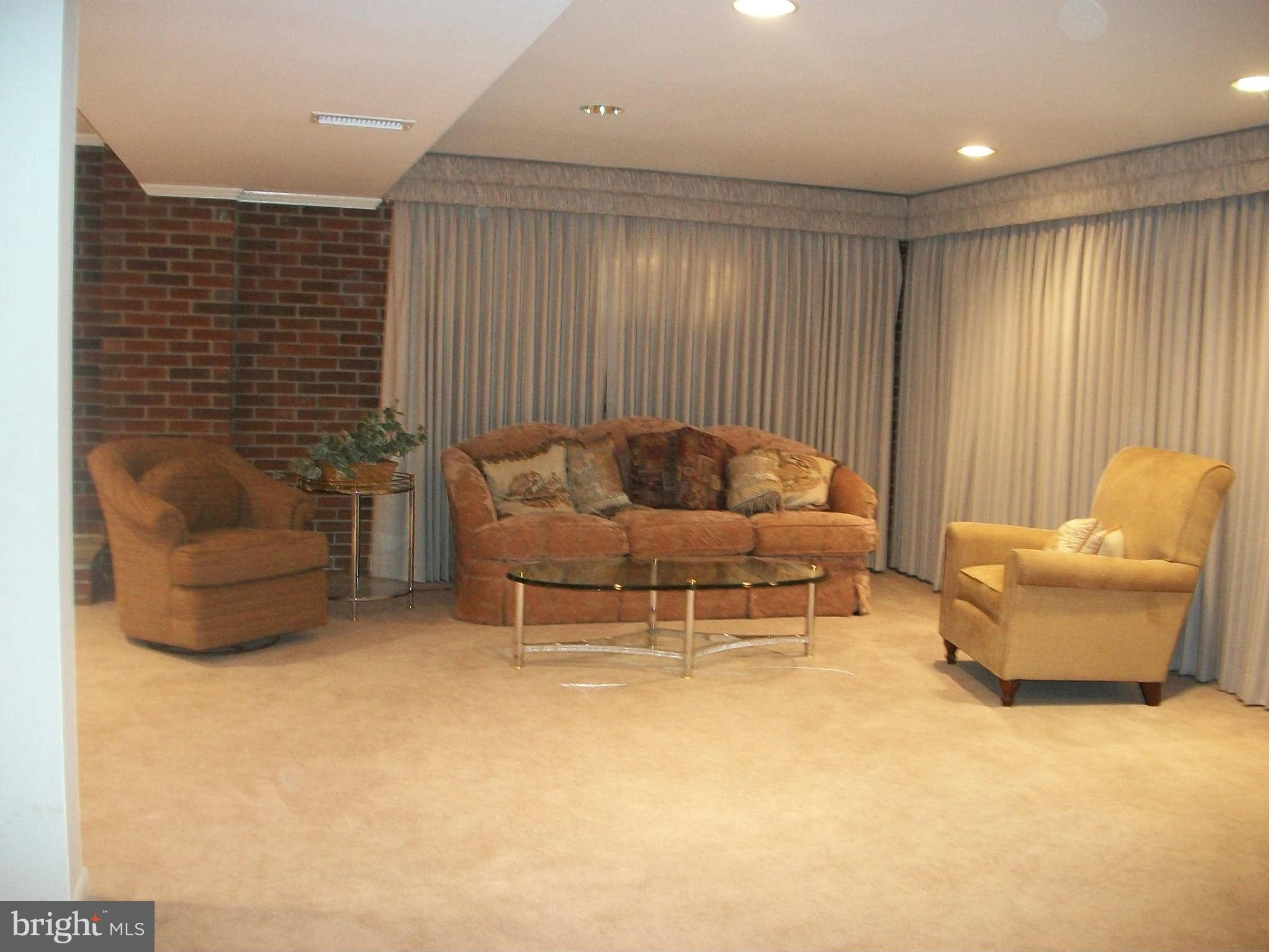 13304 Burkhart Street Silver Spring, MD 20904 - Photo 26 of 30 Family Room