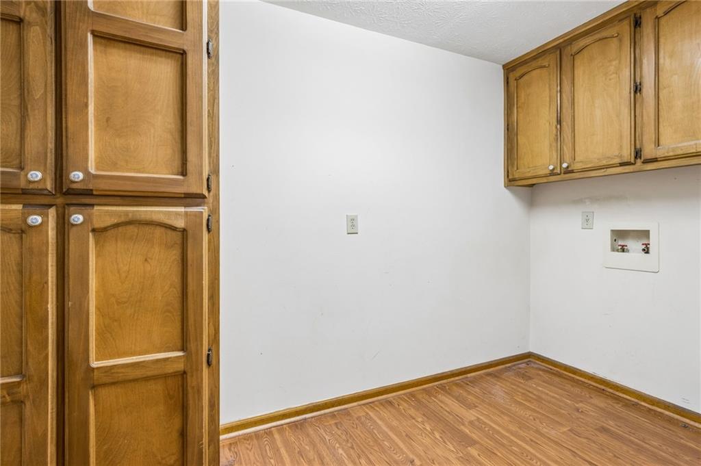 1192 Lakeview Road Grayson, GA 30017 - Photo 31 of 70