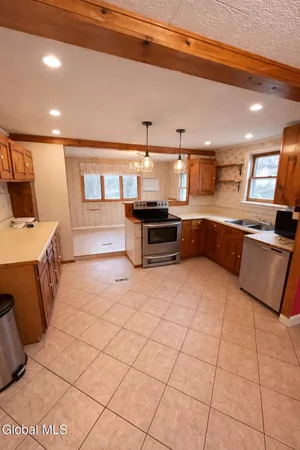 $320,000 | 369 County Road 75, Unit 1, Mechanicville, NY 12118