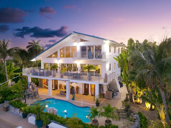 $2,895,000 | 14 Ave F, Marathon, FL 33050