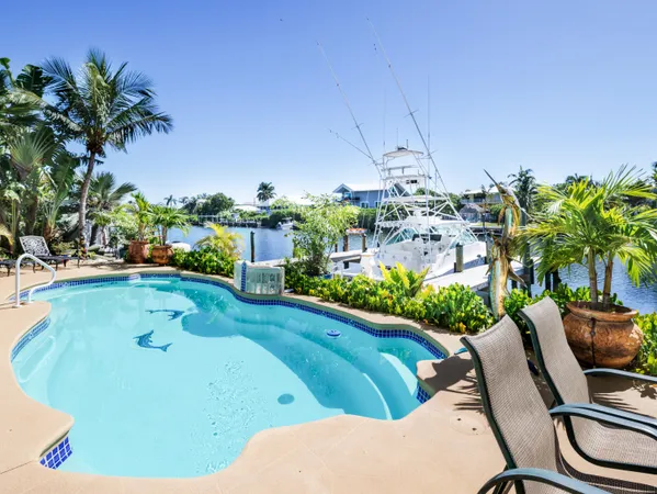 $2,895,000 | 14 Ave F, Marathon, FL 33050