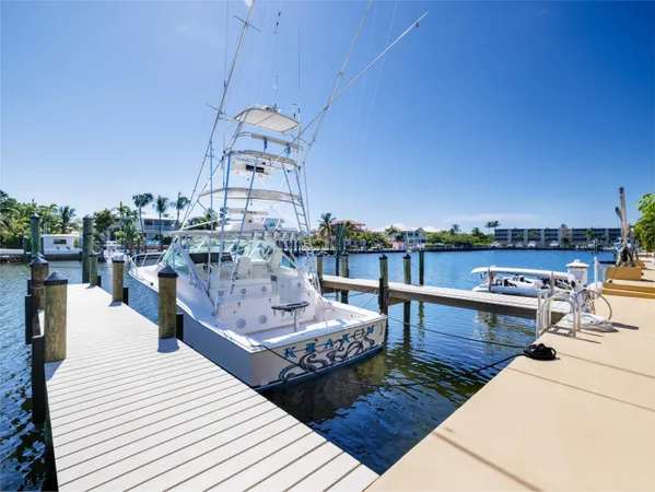 $2,895,000 | 14 Ave F, Marathon, FL 33050