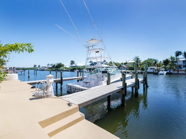 $2,895,000 | 14 Ave F, Marathon, FL 33050