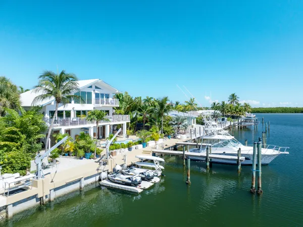 $2,895,000 | 14 Ave F, Marathon, FL 33050