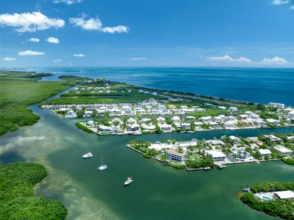 $2,895,000 | 14 Ave F, Marathon, FL 33050