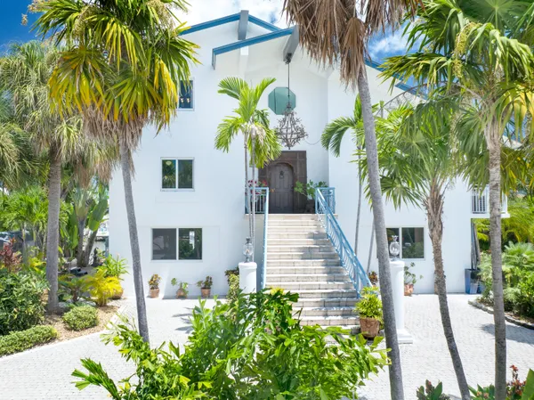 $2,895,000 | 14 Ave F, Marathon, FL 33050