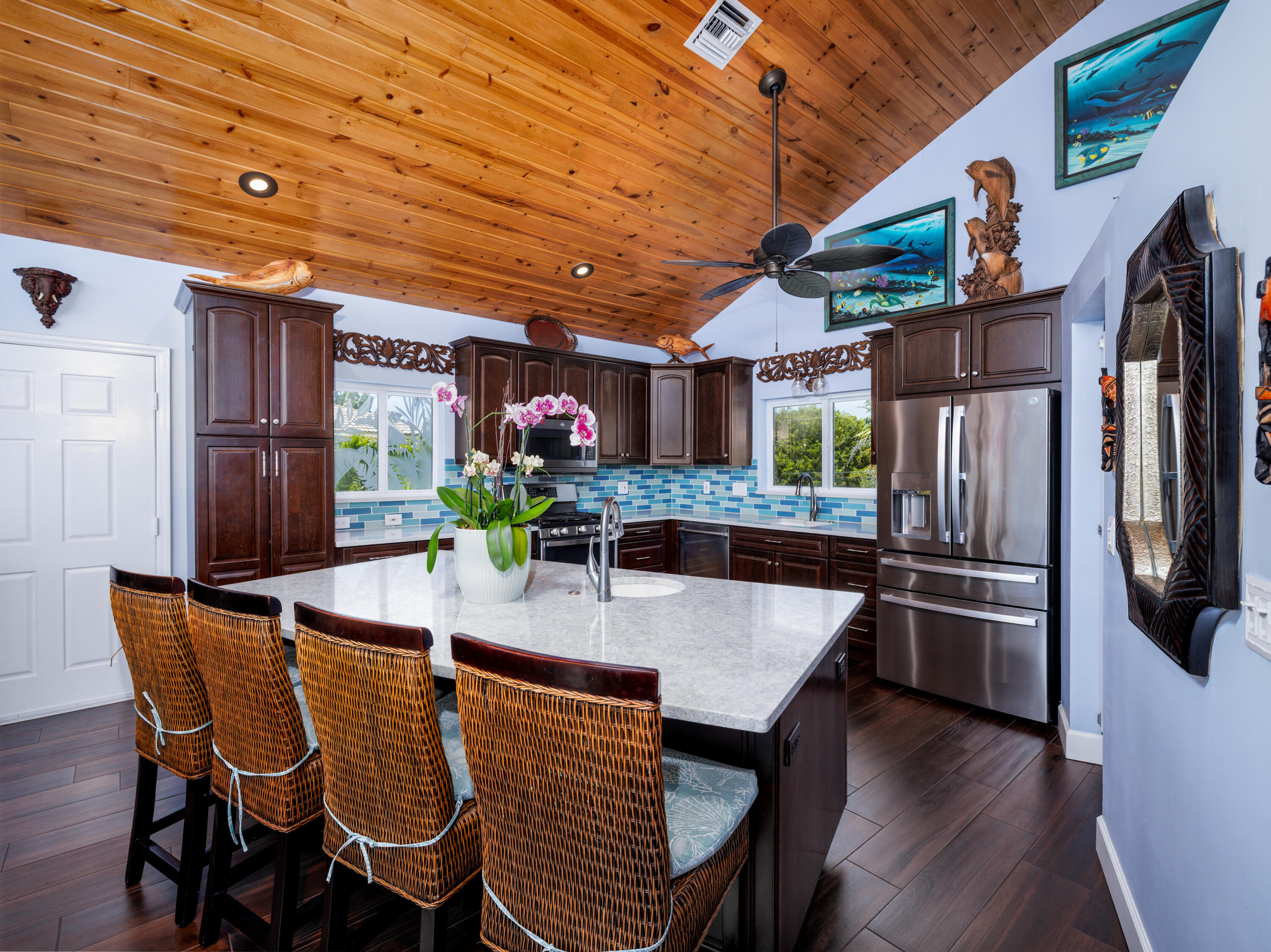 14 Ave F Marathon, FL 33050 - Photo 10 of 69 Eat in Kitchen