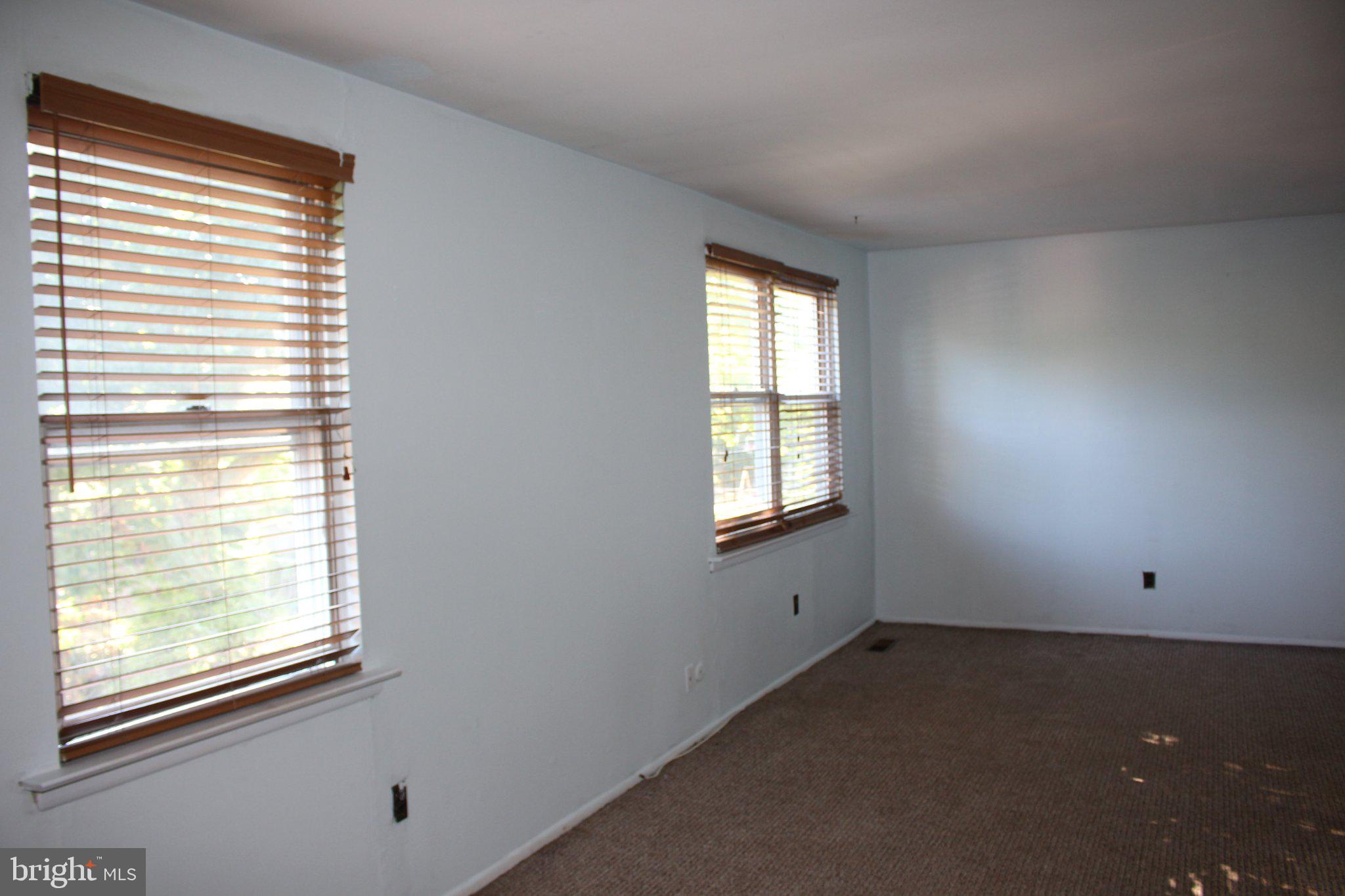 146 Oakmont Road Clementon, NJ 08021 - Photo 49 of 61 Bright and airy blank canvas awaits.