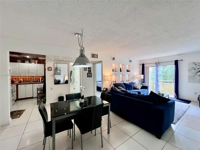 $189,000 | 17530 Northwest 68th Avenue, Unit C4008, Hialeah, FL 33015