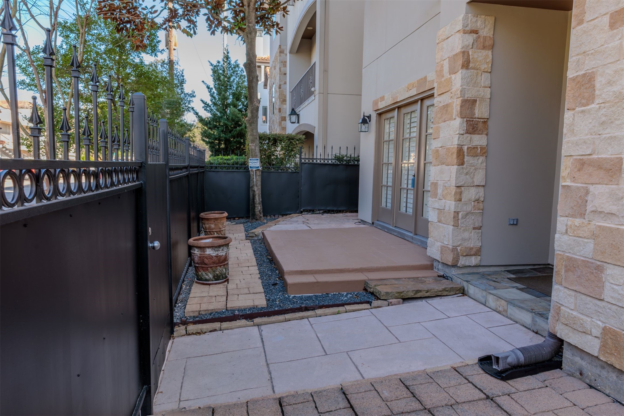 2101 Elmen Street Houston, TX 77019 - Photo 21 of 27