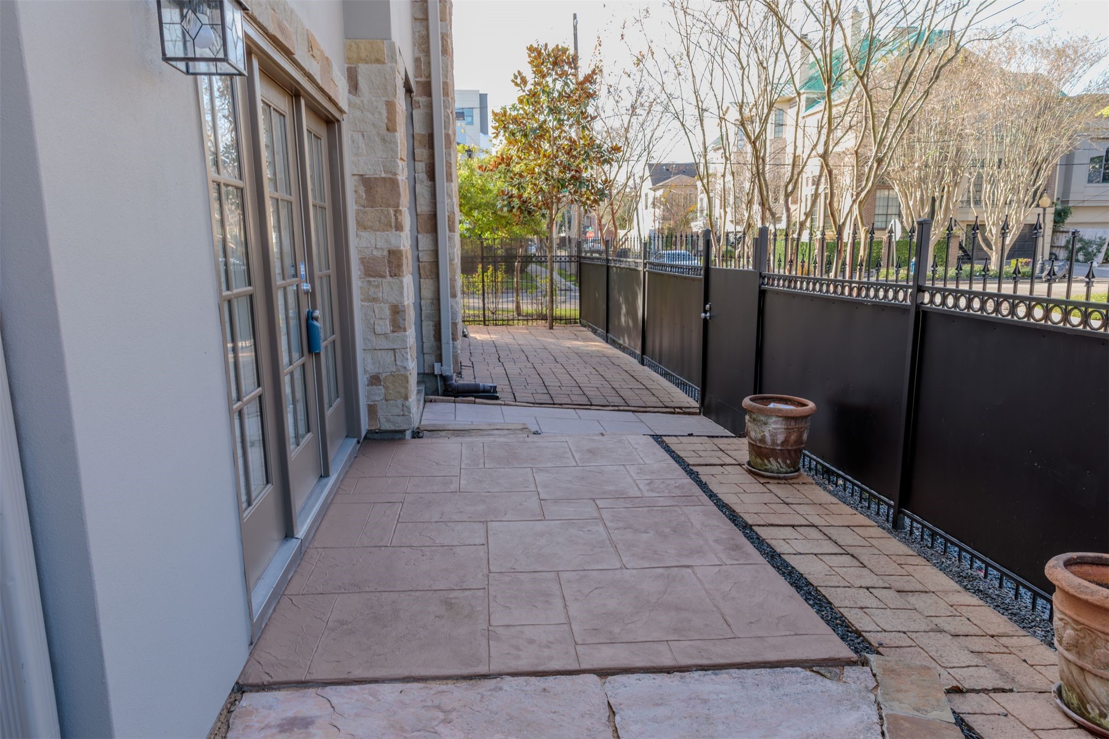 2101 Elmen Street Houston, TX 77019 - Photo 24 of 27