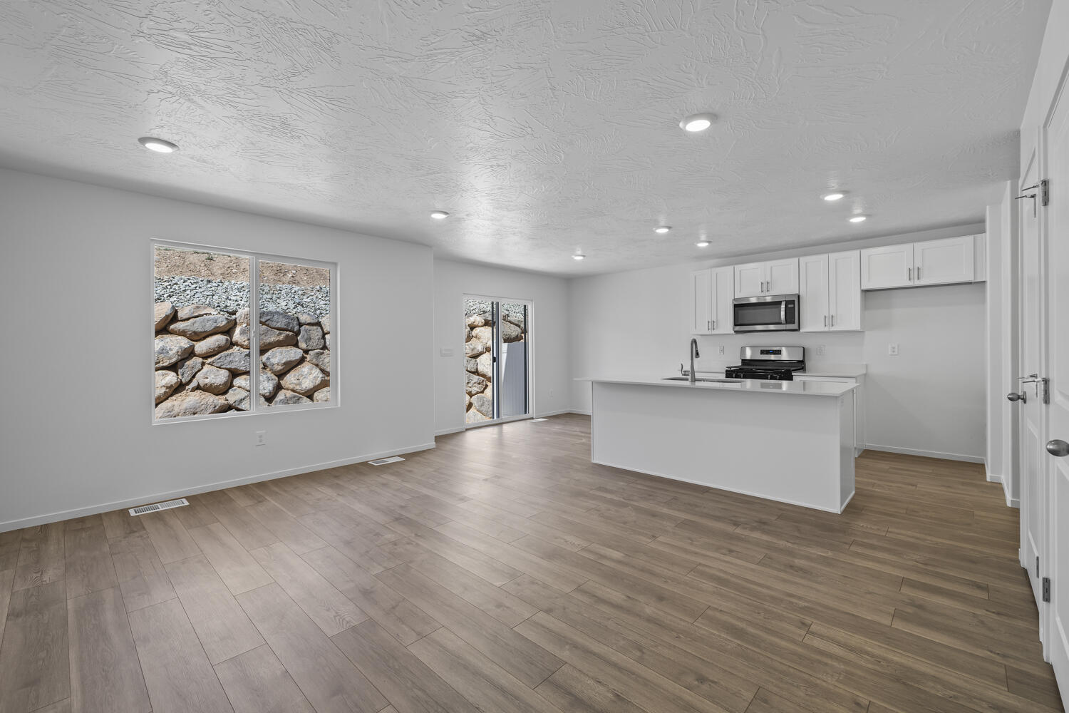 2195 Wolverine Way, Unit 2455 Washington, UT 84780 - Photo 4 of 43 R6II8293
