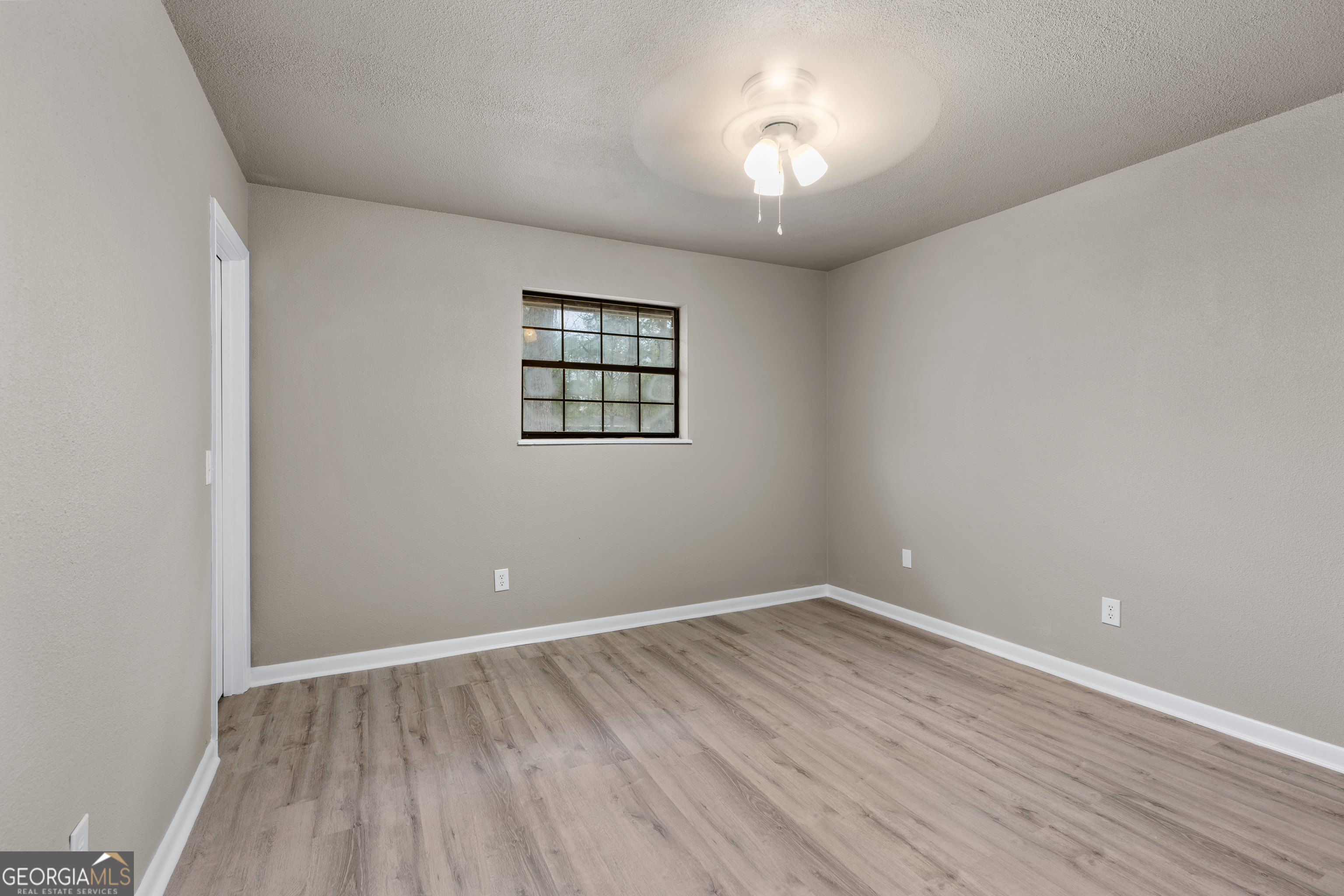 545 South 5th Street Jesup, GA 31545 - Photo 13 of 26