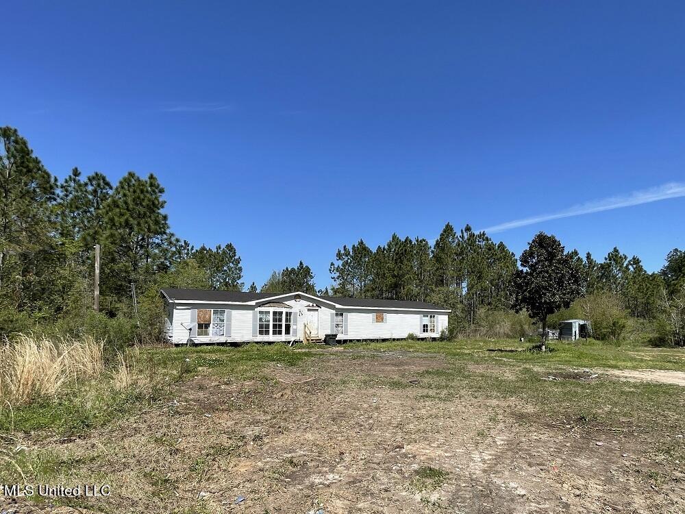 24362 McHenry Road Saucier, MS 39574 - Photo 2 of 9 004