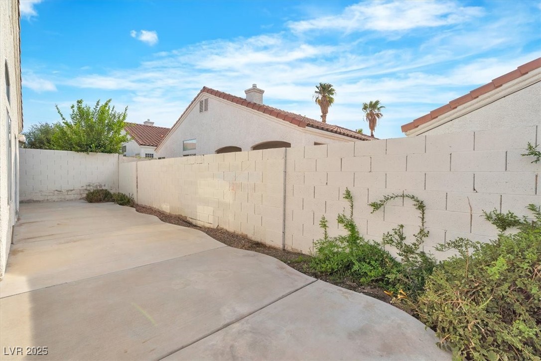 211 Misty Garden Street Henderson, NV 89012 - Photo 30 of 32