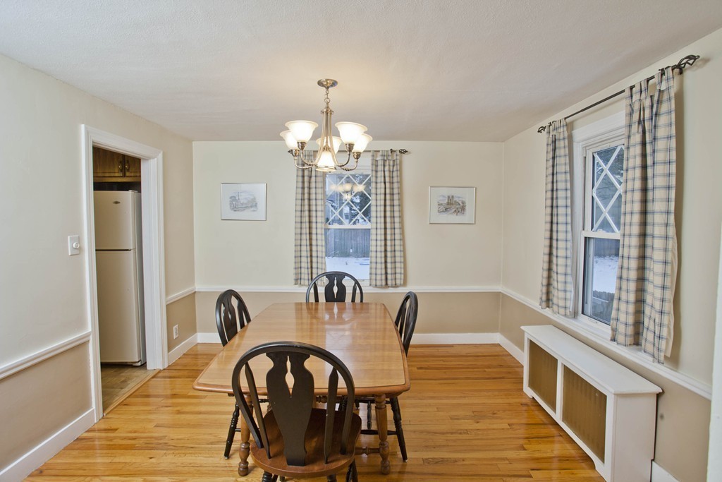 64 Vail Street Springfield, MA 01118 - Photo 5 of 17