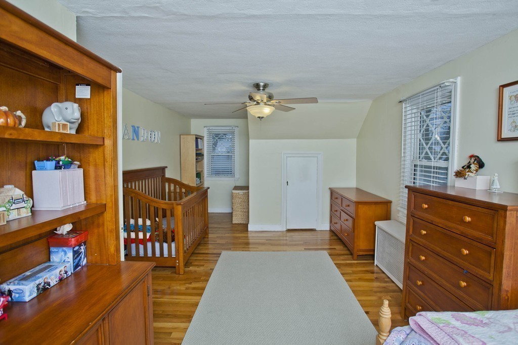 64 Vail Street Springfield, MA 01118 - Photo 10 of 17