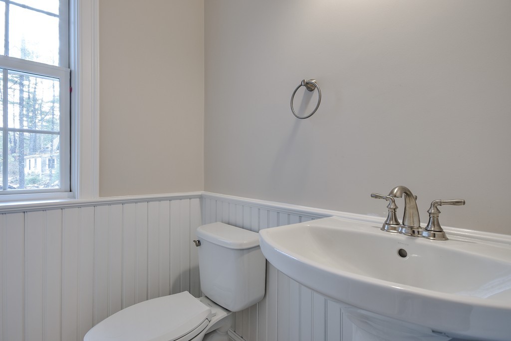 423 Dutton Road Sudbury, MA 01776 - Photo 13 of 28 Gallery Image 13
