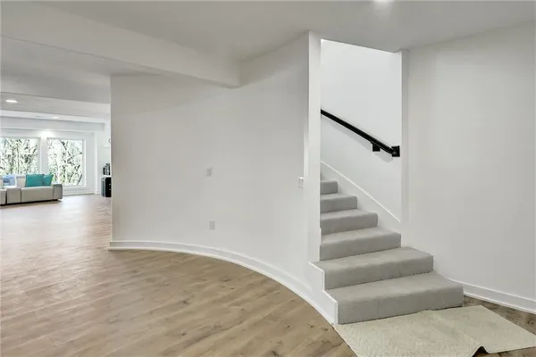 $1,750,000 | 21384 West 93rd Street, Lenexa, KS 66220