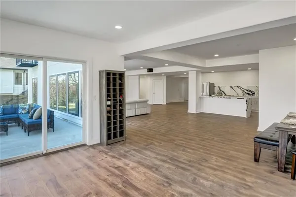 $1,750,000 | 21384 West 93rd Street, Lenexa, KS 66220
