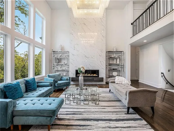 $1,750,000 | 21384 West 93rd Street, Lenexa, KS 66220