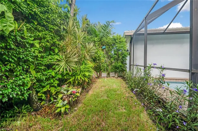 $10,000 | 600 6th Avenue North, Naples, FL 34102