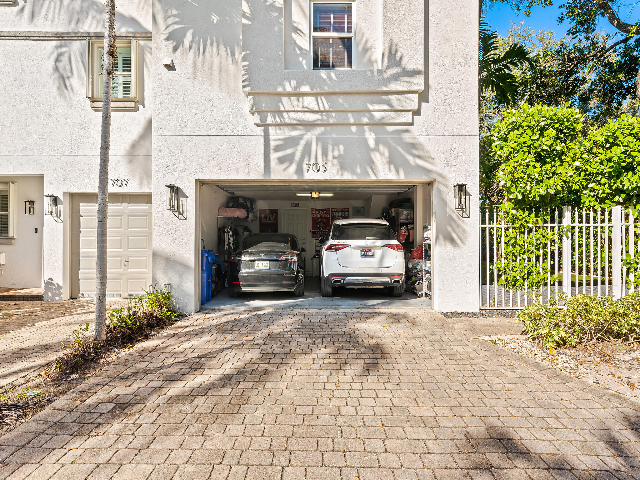 705 Southwest 4th Avenue Fort Lauderdale, FL 33315 - Photo 18 of 25 a view of a car park in front of house