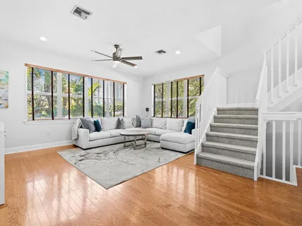 $649,000 | 705 Southwest 4th Avenue, Fort Lauderdale, FL 33315