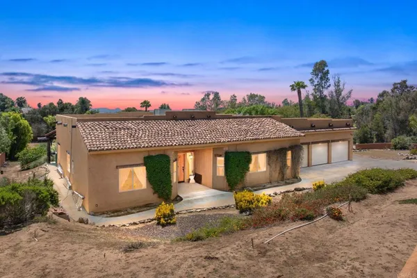 $1,464,999 | 129 Emilia Lane, Fallbrook, CA 92028