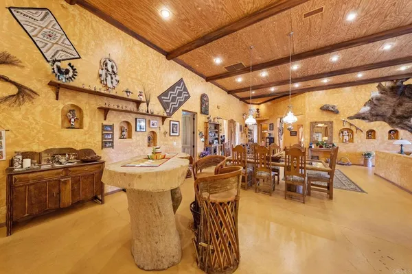 $1,464,999 | 129 Emilia Lane, Fallbrook, CA 92028