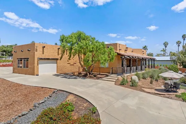 $1,464,999 | 129 Emilia Lane, Fallbrook, CA 92028