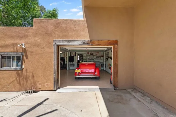 $1,464,999 | 129 Emilia Lane, Fallbrook, CA 92028