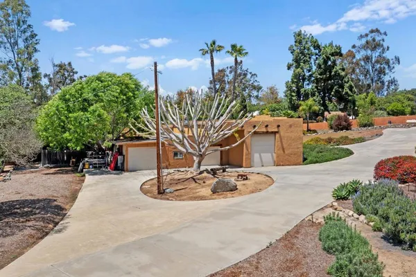 $1,464,999 | 129 Emilia Lane, Fallbrook, CA 92028