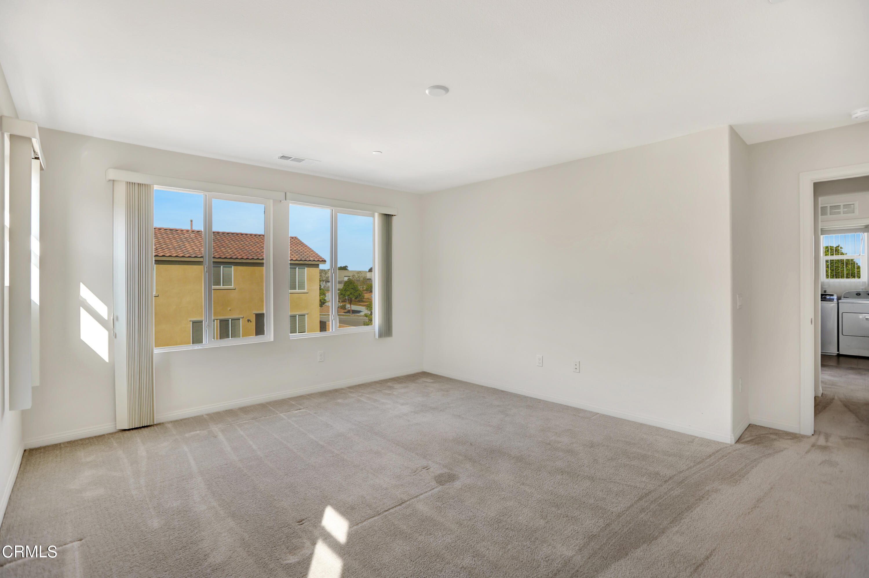 511 Whalen Way Oxnard, CA 93036 - Photo 13 of 28 a view of an empty room with a window