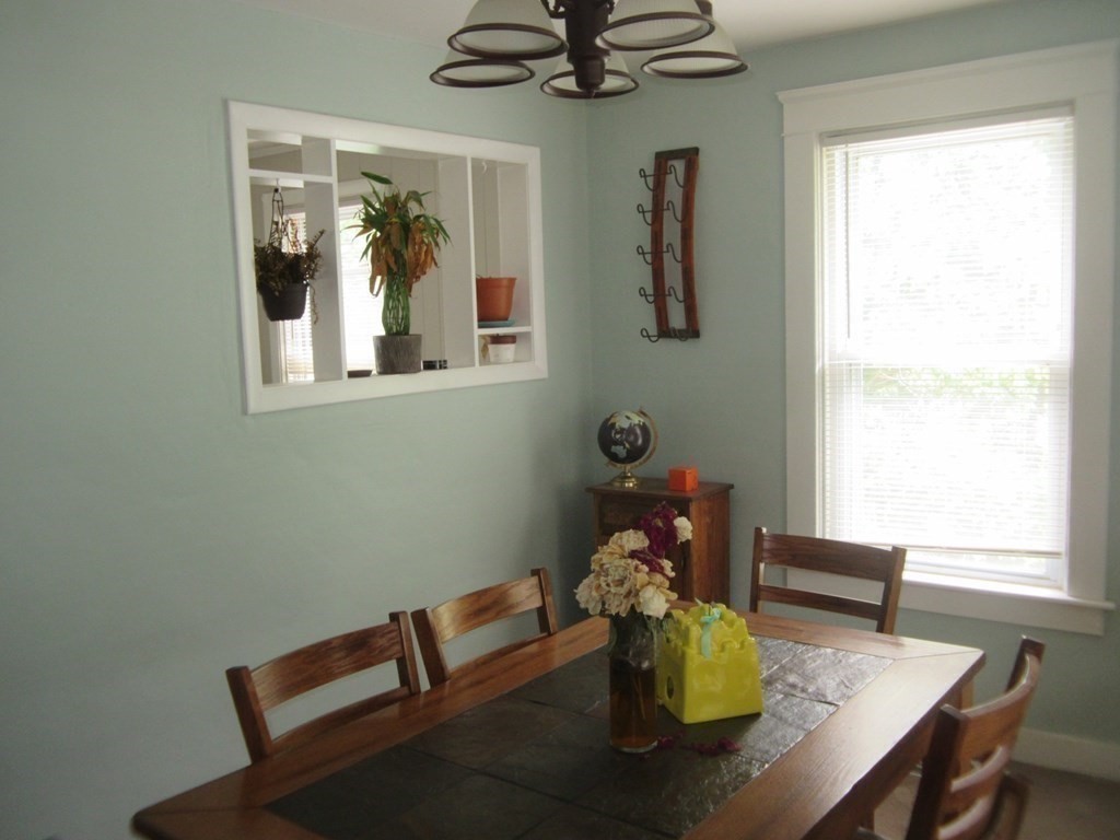 264 Old Fall River Road Swansea, MA 02777 - Photo 18 of 40 Gallery Image 18