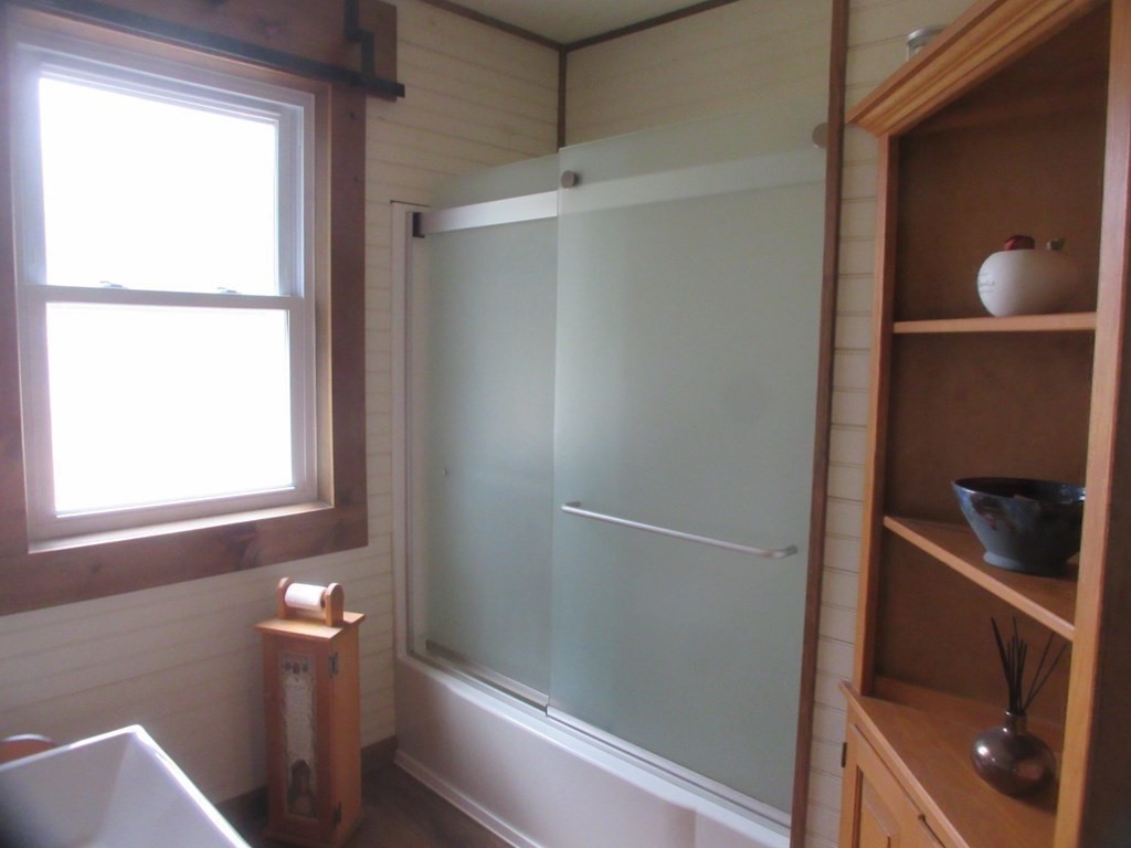 264 Old Fall River Road Swansea, MA 02777 - Photo 22 of 40 Gallery Image 22