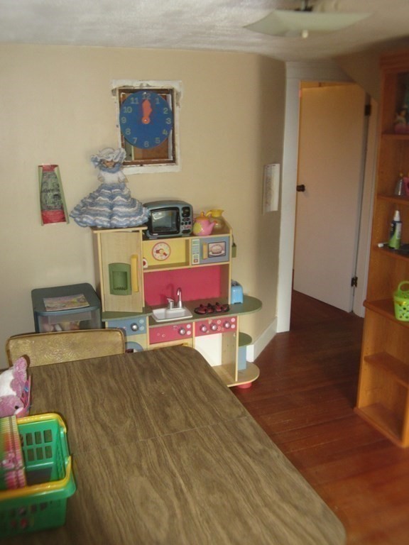 264 Old Fall River Road Swansea, MA 02777 - Photo 28 of 40 Gallery Image 28