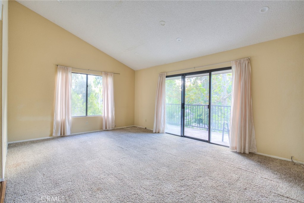 600 Central, Unit 328 Riverside, CA 92507 - Photo 4 of 37 Gallery Image 4