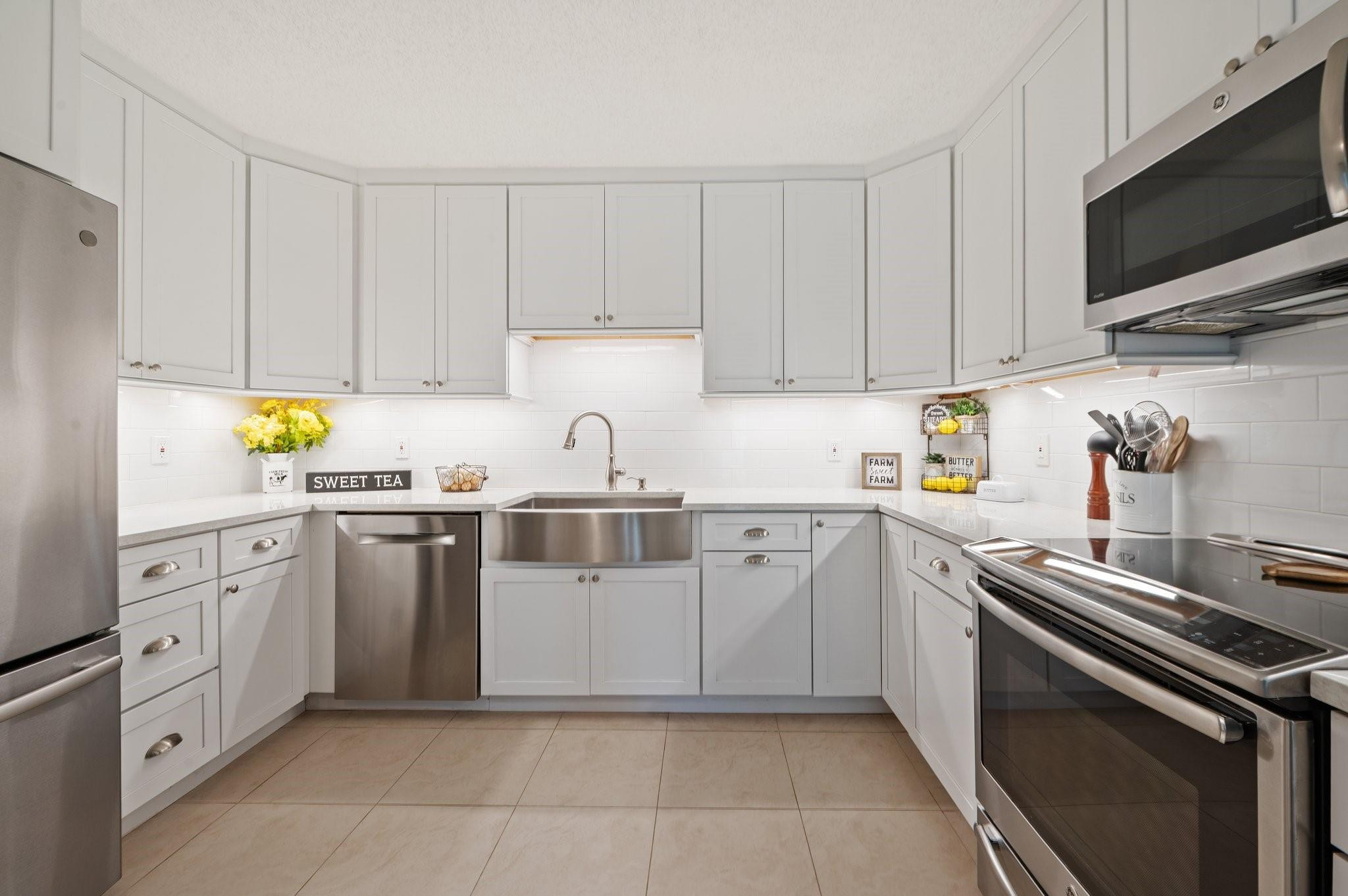 5191 Southwest 188th Avenue Southwest Ranches, FL 33332 - Photo 4 of 30 Photo 4