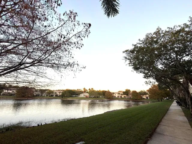 $2,100 | 5048 Palmbrooke Circle, West Palm Beach, FL 33417