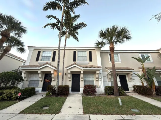 $2,100 | 5048 Palmbrooke Circle, West Palm Beach, FL 33417