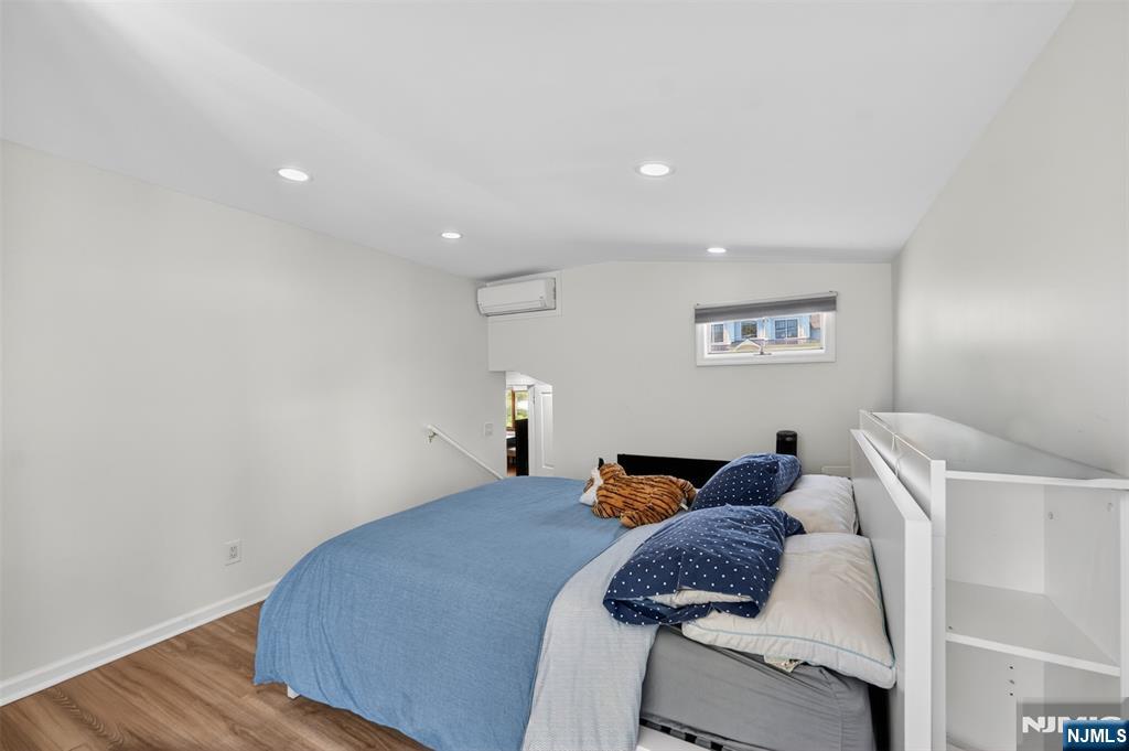 447 Van Dyke Street Ridgewood, NJ 07450 - Photo 9 of 29