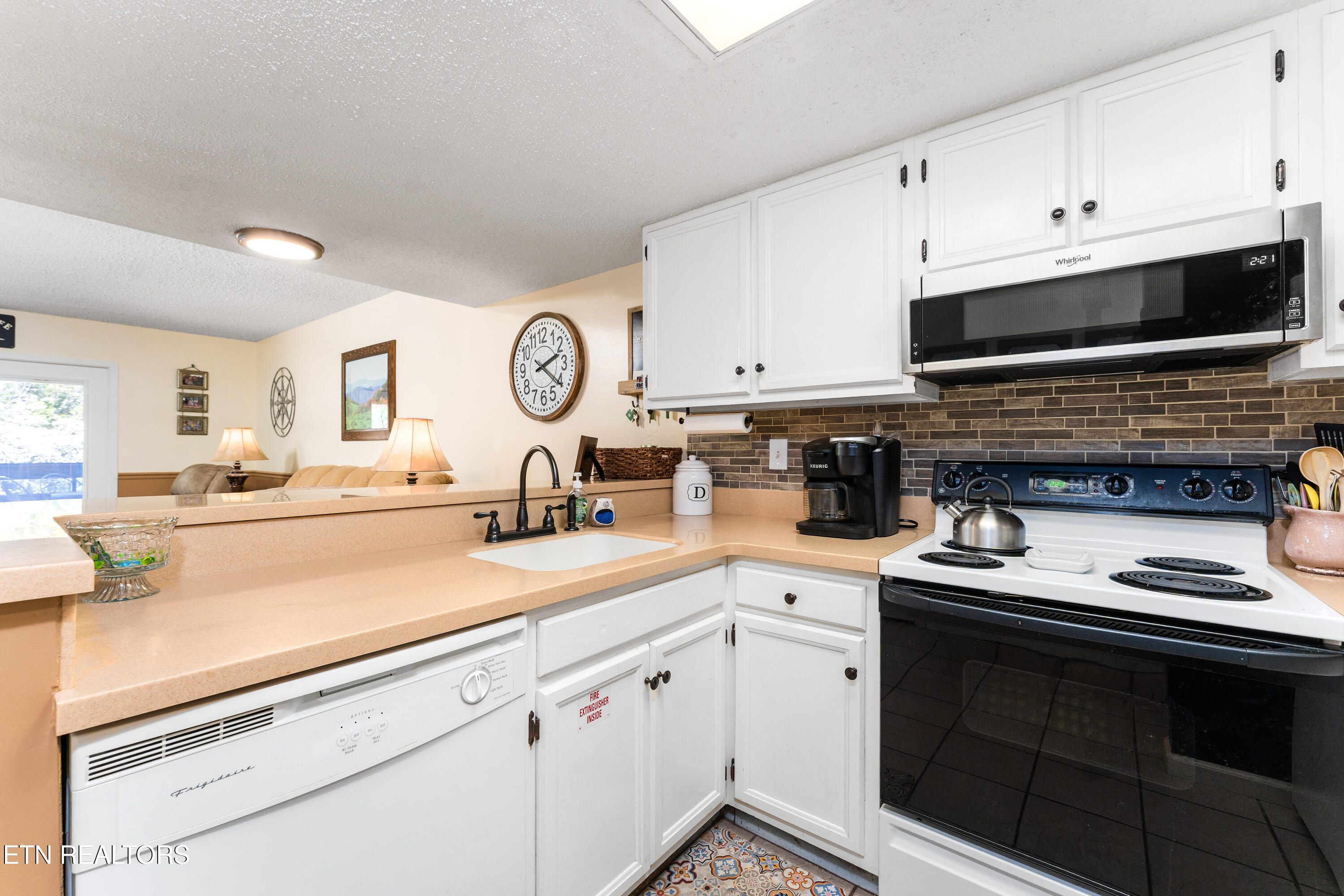 260 Roaring Fork Road, Unit 220 Gatlinburg, TN 37738 - Photo 6 of 15 _DSC7567