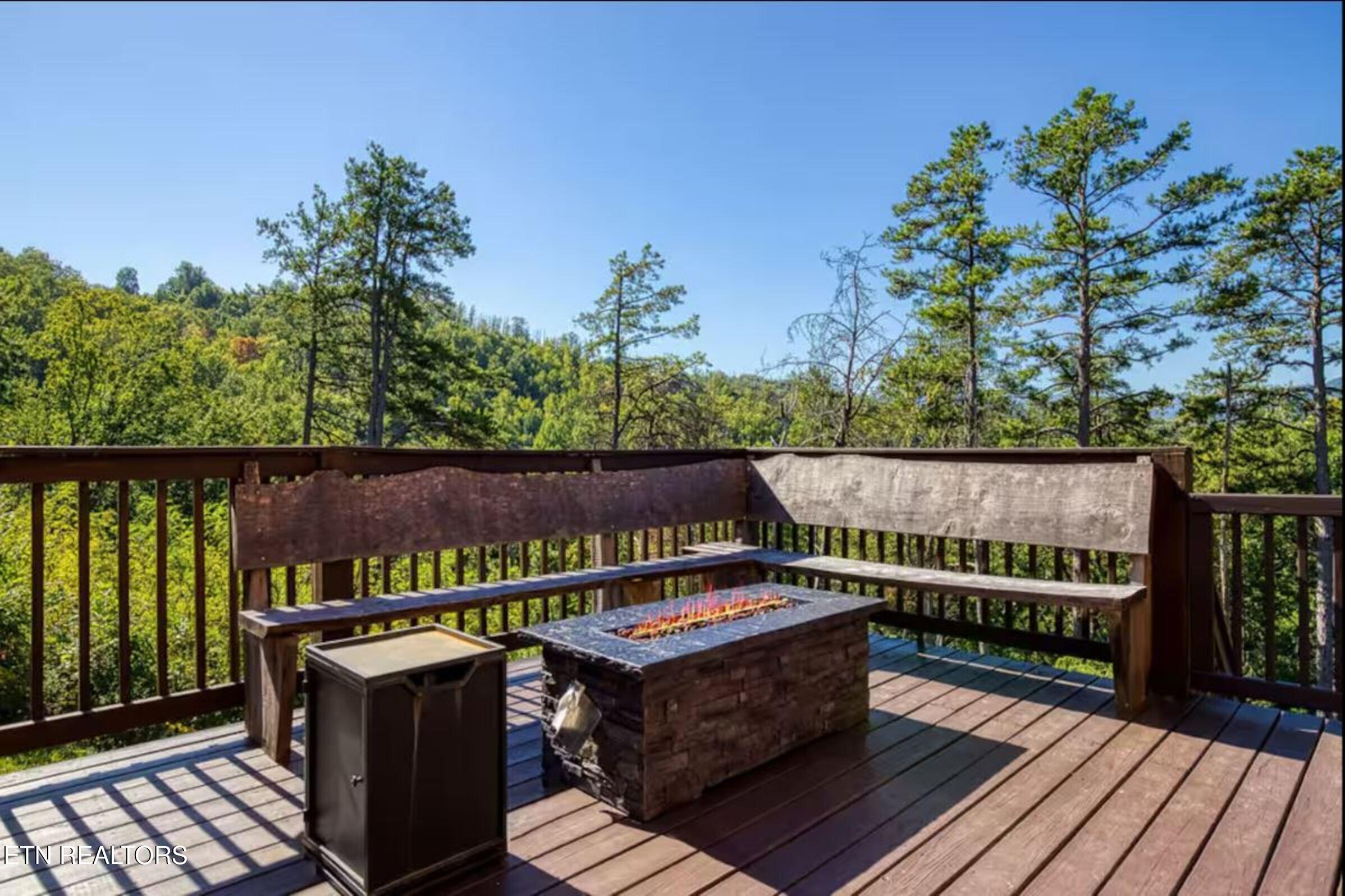 622 Timber Ridge Road Gatlinburg, TN 37738 - Photo 32 of 35 622 Timber Ridge Road