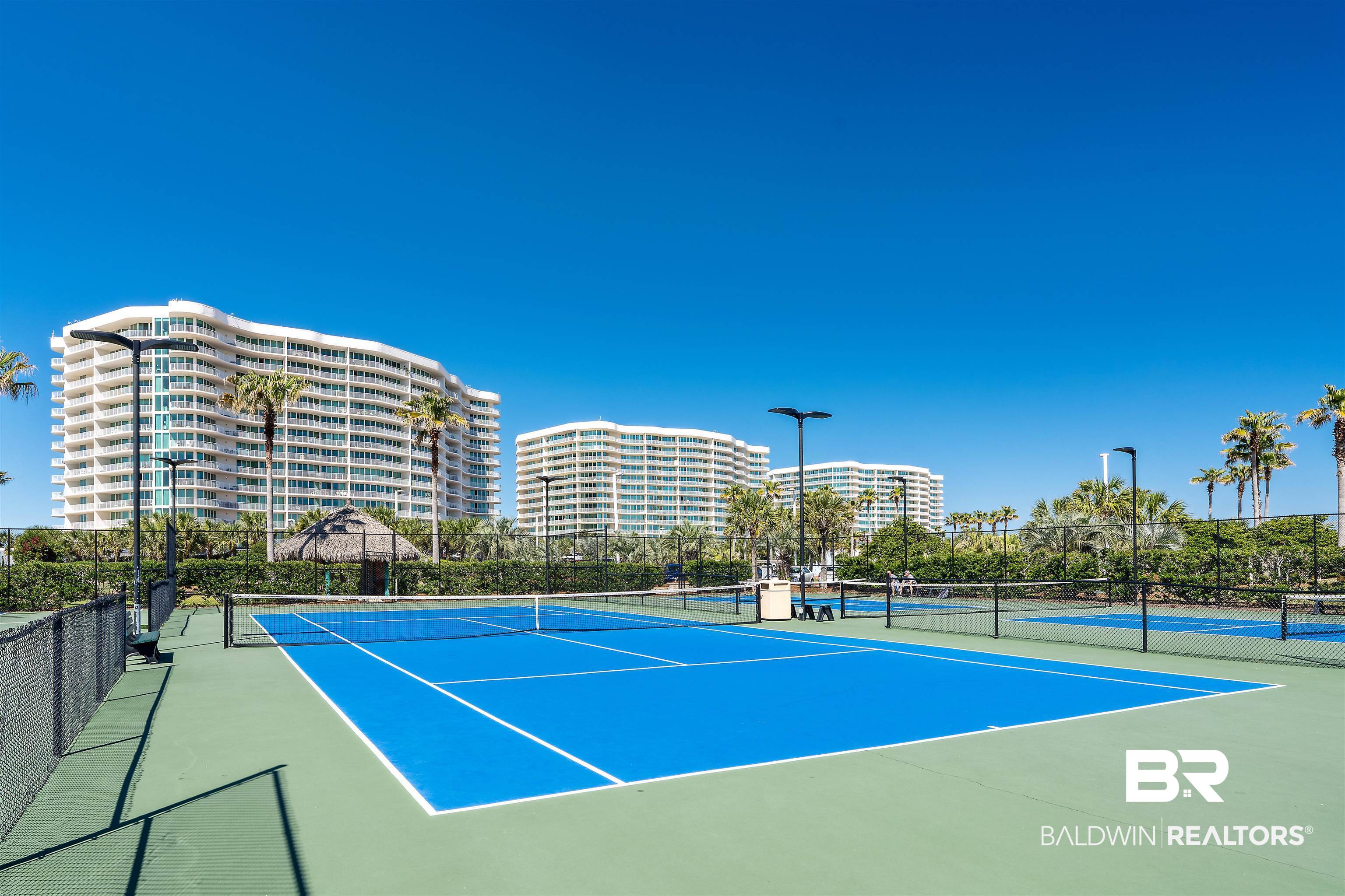 28107 Perdido Beach Boulevard, Unit DPH06 Orange Beach, AL 36561 - Photo 62 of 70 View of sport court