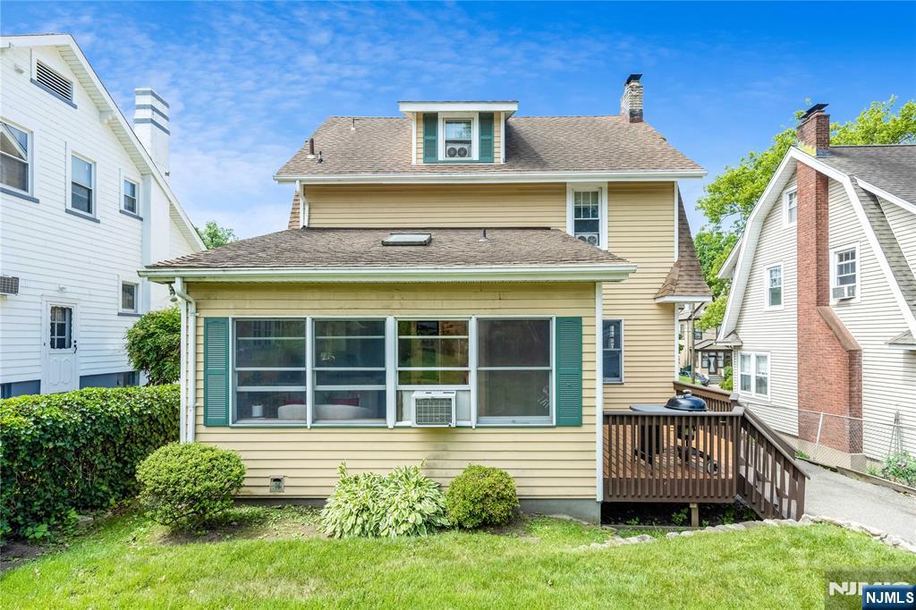 176 Woodward Avenue Rutherford, NJ 07070 - Photo 34 of 50
